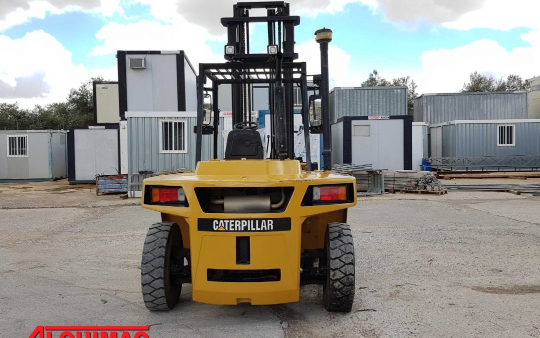 Carretilla industrial diésel usada CATERPILLAR CAT modelo DP70